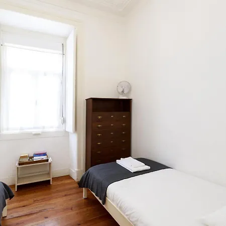 Historical * Lizbona