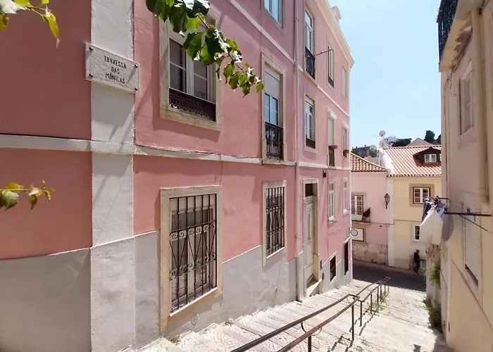 Historical Apartment *